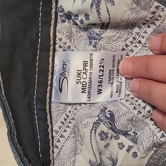 Silver Jeans - Suki Capri - Picture 4 of 5